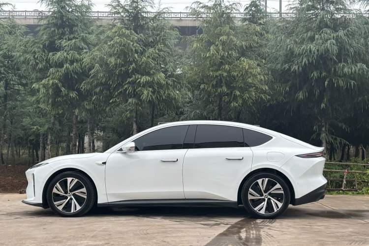 Used Nio ET5 2024 75 kWh
