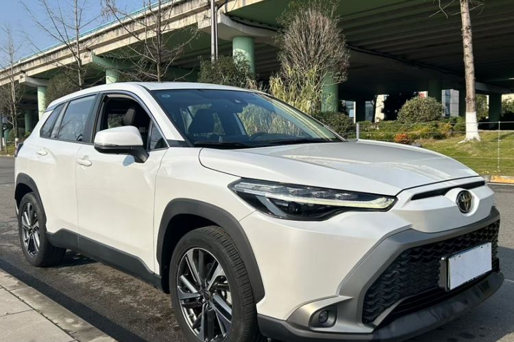 Used Toyota FRONTLANDER 2022 2.0L CVT Luxury PLUS Edition
