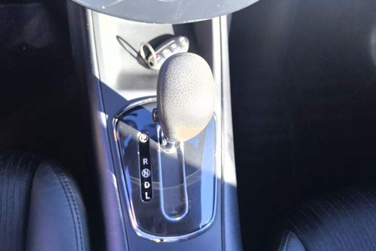 Used Nissan Tiida 2014 1.6L CVT Smart Model
