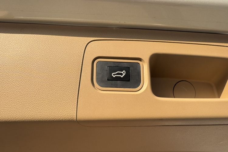 Used Buick GL8 2020 ES Land Cruiser 653T Luxury Edition
