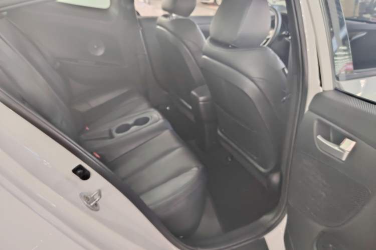 Used Hyundai Veloster 2012 1.6T Automatic Luxury Edition
