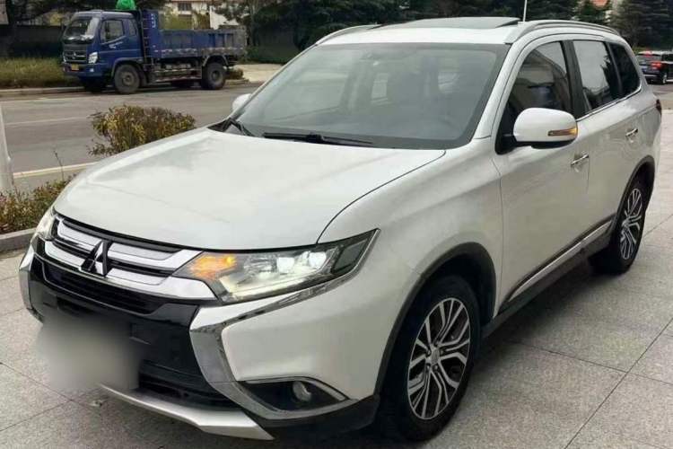 Used Mitsubishi Outlander 2018 2.4L 4x4 Elite Edition 5 Seats
