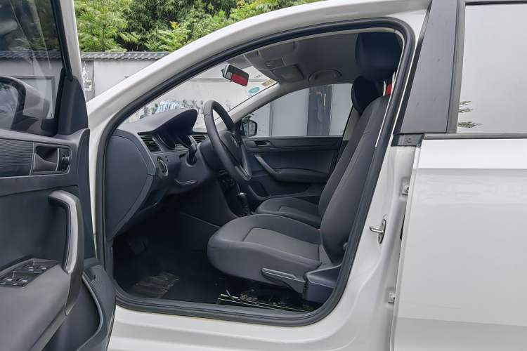 Used Skoda Rapid Spaceback 2018 1.6L Automatic Standard Edition
