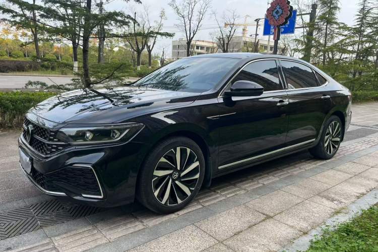 Used Volkswagen Passat 2022 330TSI Starry Luxury Edition