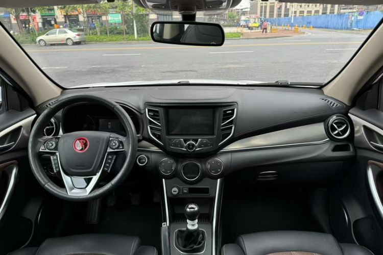 Used BYD Song 2017 Gaishi Upgrade Edition 1.5TI Manual Elite Model