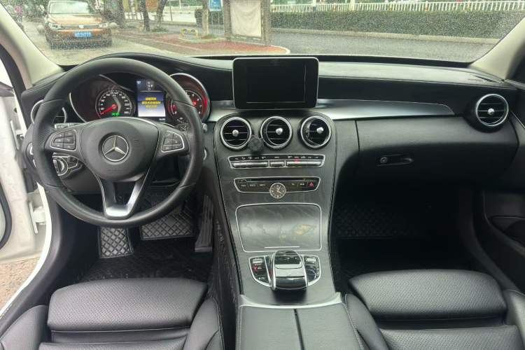 Used Mercedes-Benz C-Class 2017 Facelift C 200 L Sport Edition