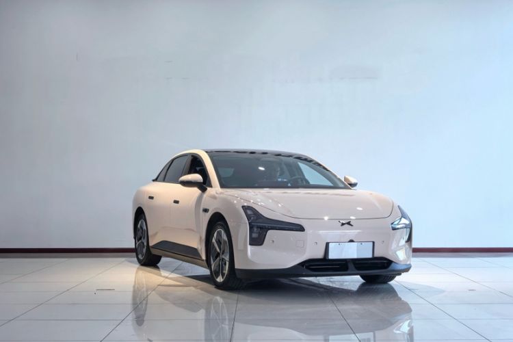 Used XPeng MONA M03 2024 620 with Ultra-Long Range
