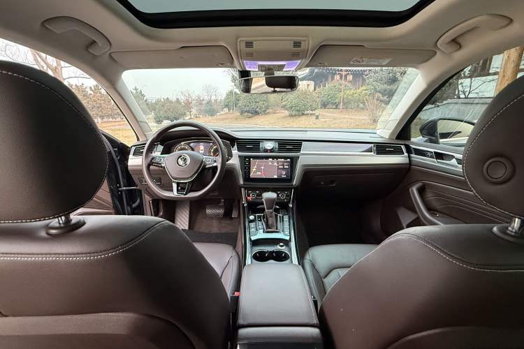 Used Volkswagen Phideon 2021 380TSI Luxury Edition
