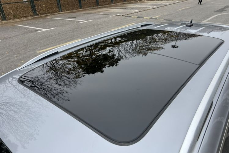 Used Volkswagen Tiguan L 2022 330TSI Automatic Two-Wheel Drive R-Line Flagship Edition
