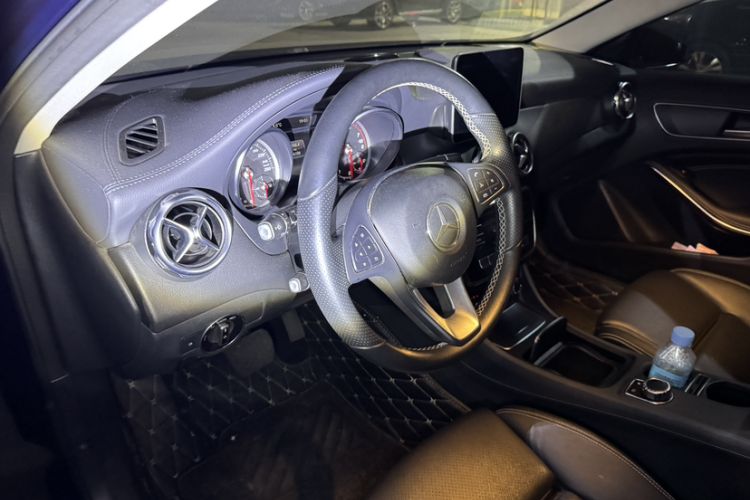 Used Mercedes-Benz GLA 2017 GLA 200 Fashion Model
