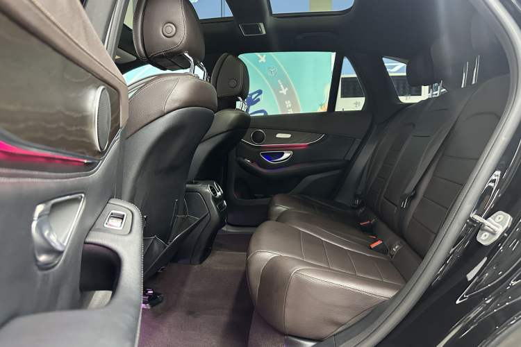 Used Mercedes-Benz GLC 2020 GLC 260 L 4MATIC Luxury Model
