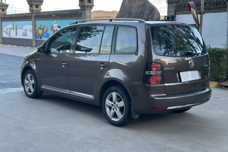 Used Volkswagen Touran 2013 1.4T Manual Comfort Edition 5-Seater
