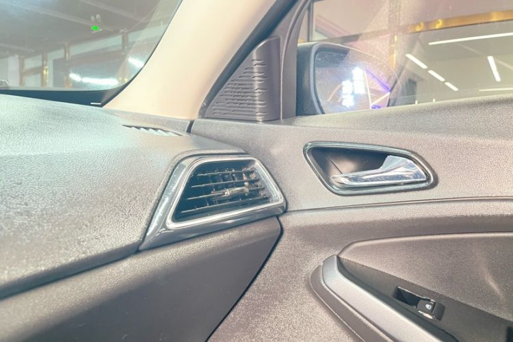 Used Ford Escort 2019 Revised Version 1.5L Manual "Quality Enjoyment" Trim (Tire Pressure Monitoring) China VI Standard
