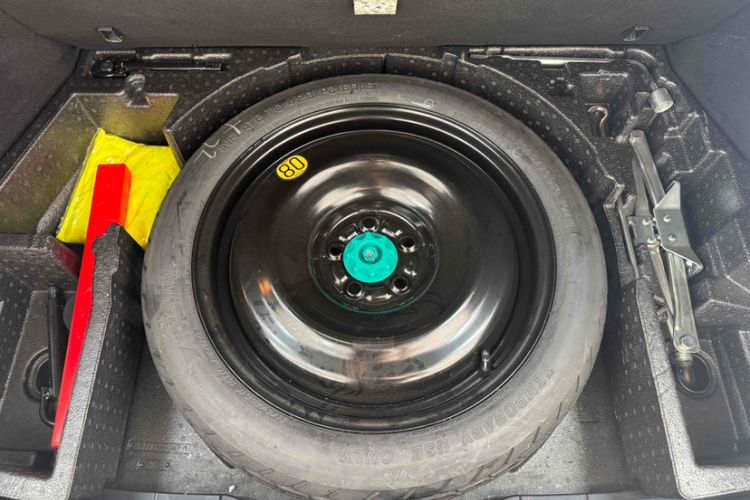 Used Toyota C-HR 2021 2.0L Luxury Edition
