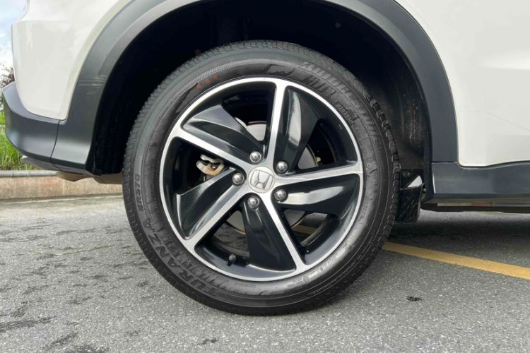 Used Honda Vezel 2020 1.5L CVT Luxury Edition
