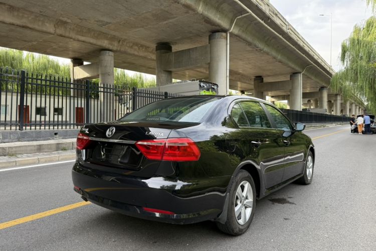 Used Volkswagen Lavida 2013 Revised Classic 1.6L Manual Fashion Edition
