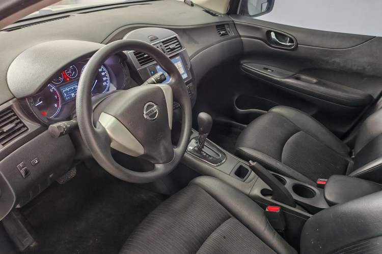 Used Nissan Tiida 2014 1.6L CVT Smart Model
