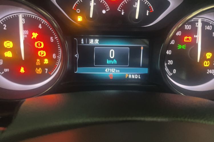 Used Buick Envision 2018 20T Two-Wheel-Drive Elite Model
