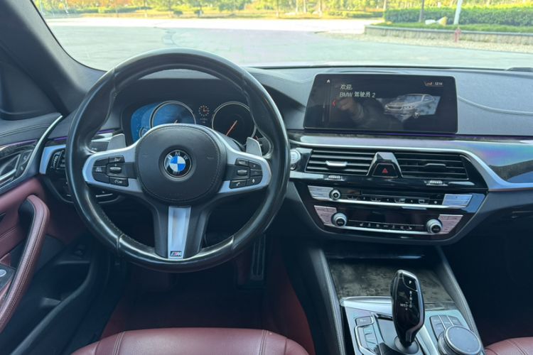 Used BMW 5 Series 2018 Restyled 530Li Leading Edition M Sport Package
