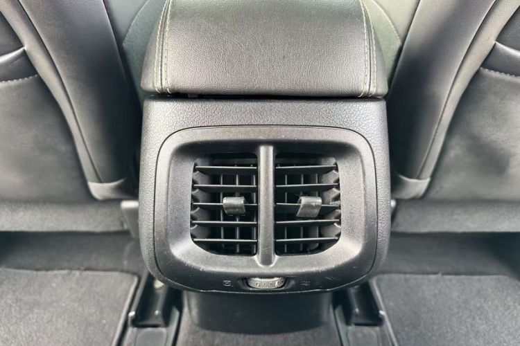 Used  Cherokee 2016 2.4L Leading Edition
