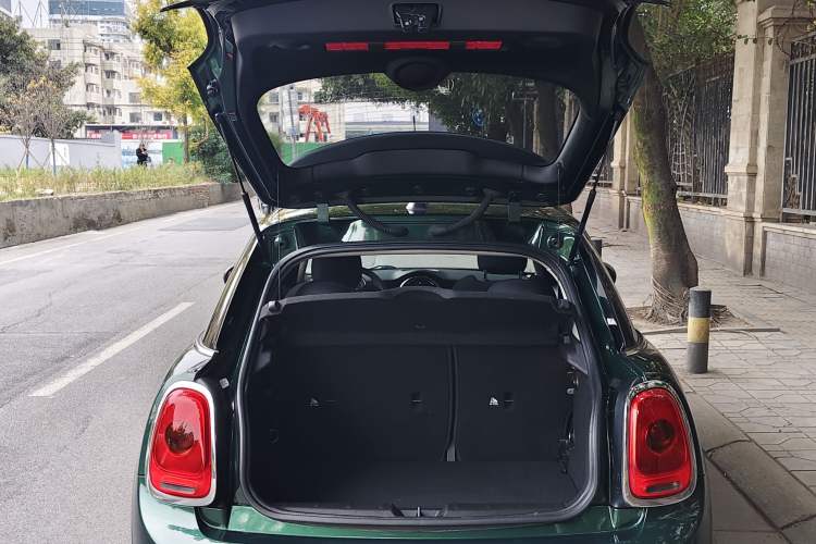 Used  MINI 2016 1.5T COOPER Five-Door Edition
