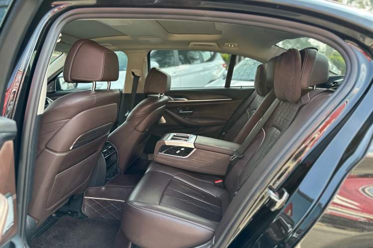 Used BMW 5 Series New Energy 2018 530Le Luxury Package
