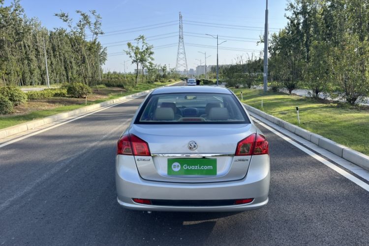 Used Buick Excelle 2013 1.5L Automatic Classic Model
