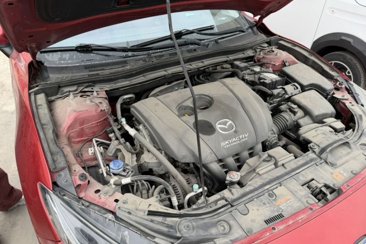 Used Mazda Mazda 3 Axela 2016 Sedan 2.0L Automatic Flagship Model