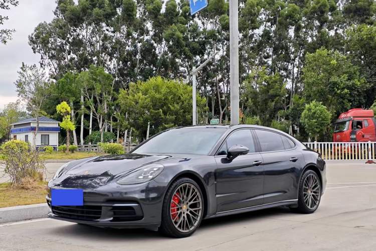 Used Porsche Panamera 2017 Panamera 4 Executive Long Wheelbase 3.0T