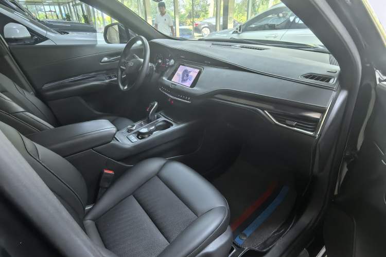 Used Cadillac XT4 2021 28T Two-Wheel Drive Tech Edition
