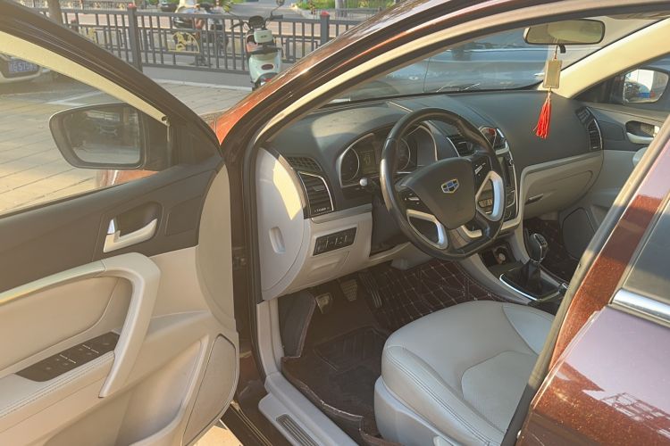 Used Geely Auto Emgrand 2014 Sedan 1.5L Manual Elite Model
