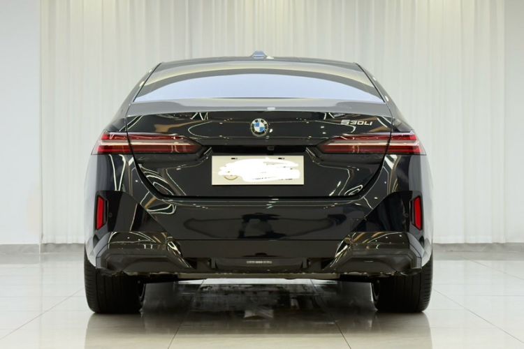 Used BMW 5 Series 2025 530Li Luxury Edition M Sport Package
