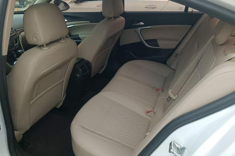 Used Buick Regal 2014 2.0L Leading Fashion Edition
