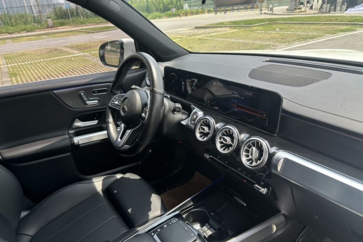 Used Mercedes-Benz GLB 2020 Facelift GLB 200 Fashion Edition
