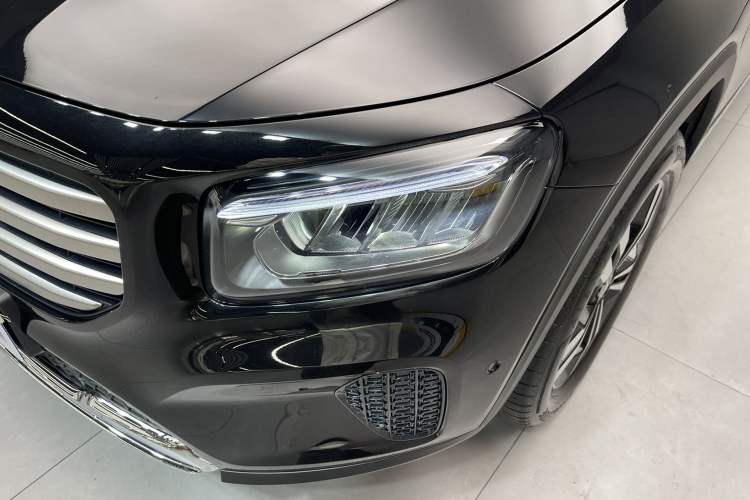 Used Mercedes-Benz GLB 2024-Year Restyled GLB 200 Dynamic Edition
