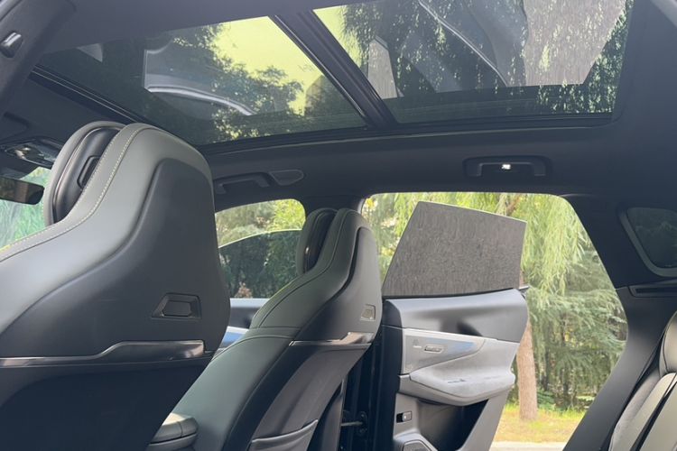 Used Lynk & Co 08 EM-P 2023 120km Long-Range Halo
