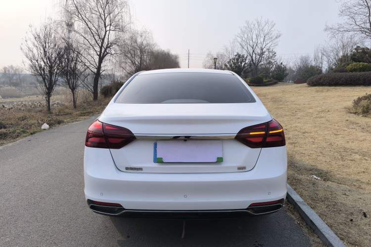 Used Geely Auto Emgrand 2019 Leading Edition 1.5L Manual Luxury Model China VI Standard