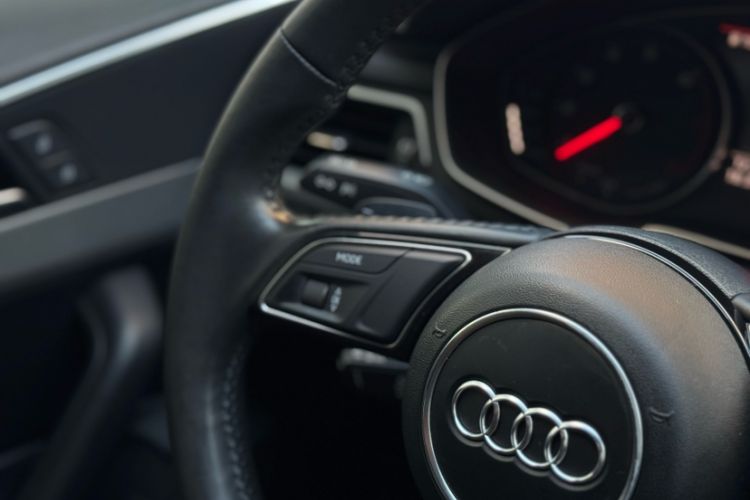 Used Audi A4L 2018 30th Anniversary Edition 40 TFSI Trendy Model
