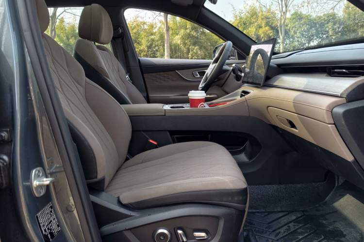 Used Chery Fengyun T8 2025 1.5T 130km Deluxe Version 5 Seats