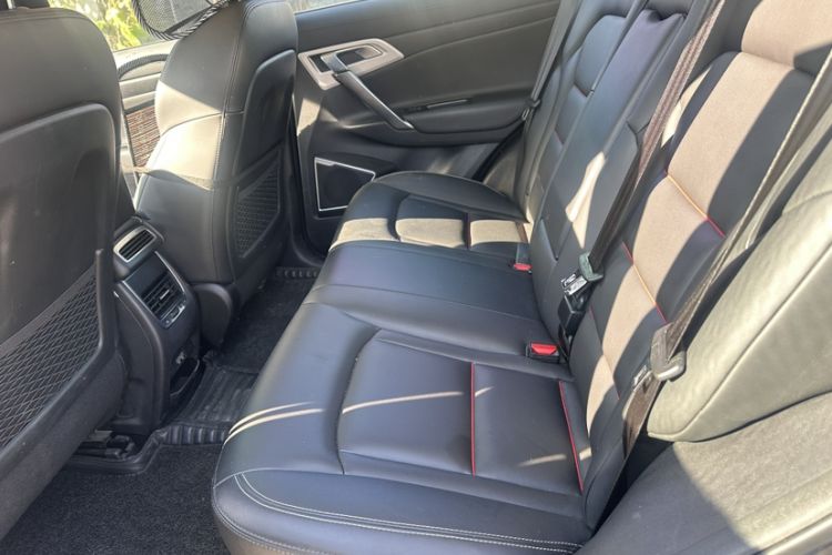 Used Geely Auto Emgrand X7 Sport 2018 1.8TD Automatic Two-Wheel Drive Smart Connect 4G Internet Edition