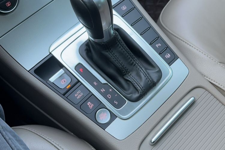 Used Volkswagen Magotan 2015 1.8TSI Prestige Model
