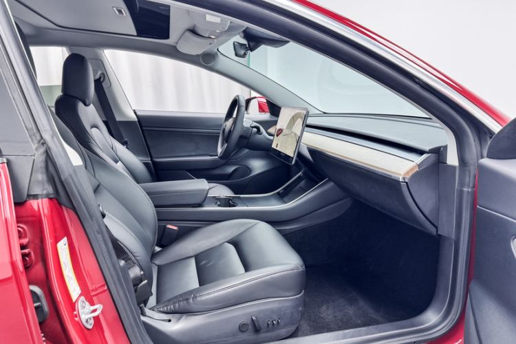 Used Tesla Model 3 2019 Standard Range Rear-Drive Upgraded Version
