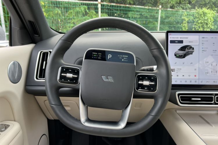 Used Li Auto L8 2023 Air model