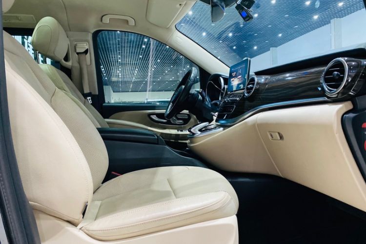 Used Mercedes-Benz V-Class 2018 V 260 Avantgarde Edition China V