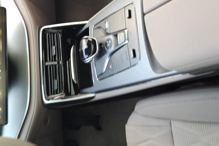 Used BYD Tang New Energy 2025 DM-i 115KM Prestige Model