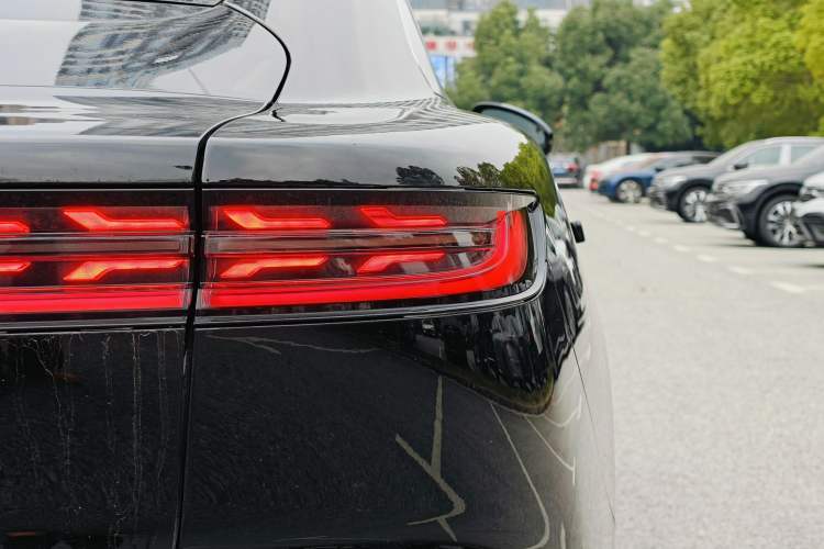 Used VOYAH PASSION 2024 PHEV Four-Wheel Drive Ultra-Long Range Executive Edition
