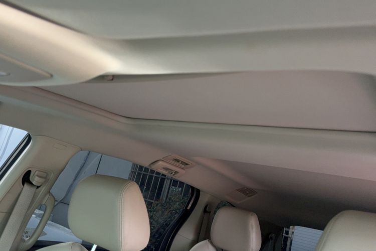 Used Buick GL8 2018 28T Luxury Model China VI Standard
