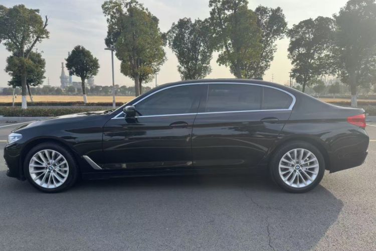 Used BMW 5 Series 2019 Facelifted 530Li Leading Edition Luxury Package
