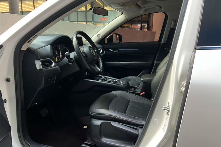 Used Mazda CX-5 2017 2.0L Automatic 2WD ZhiShang Trim China V Standard
