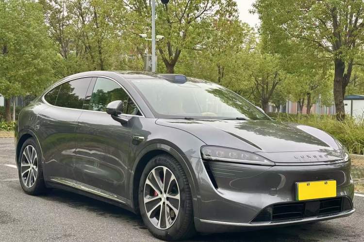 Used Hima Luxeed R7 2024 All-Electric 736 km Ultra